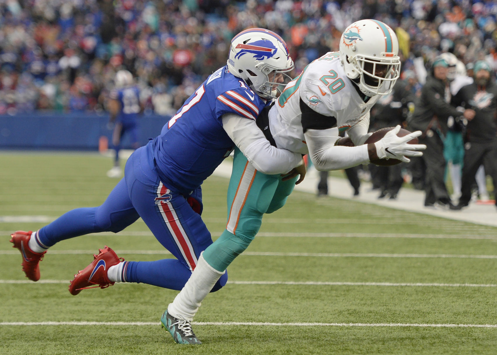 Dolphins Bills Football